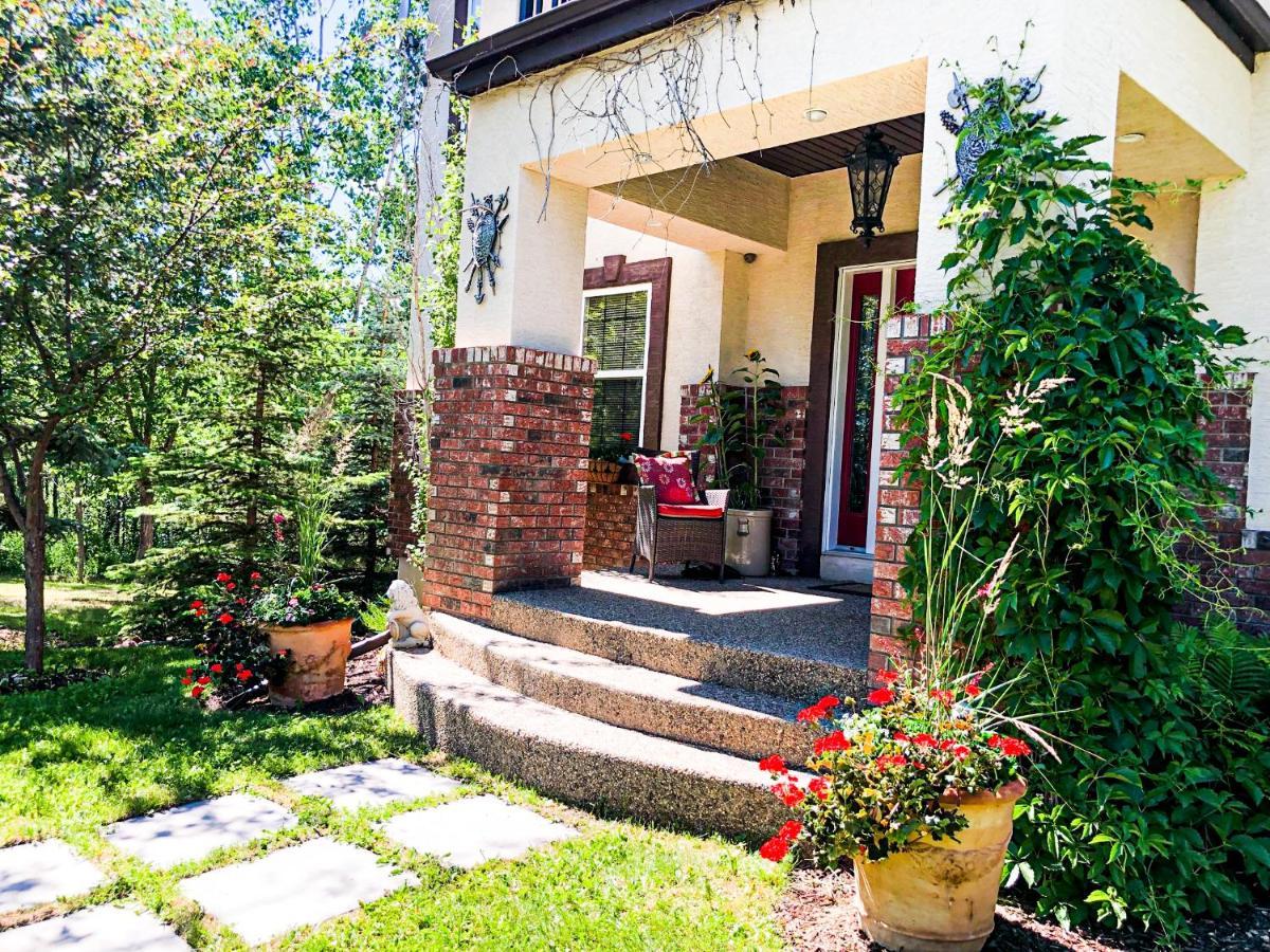 Wolf Creek Bed And Breakfast Ponoka Exterior photo