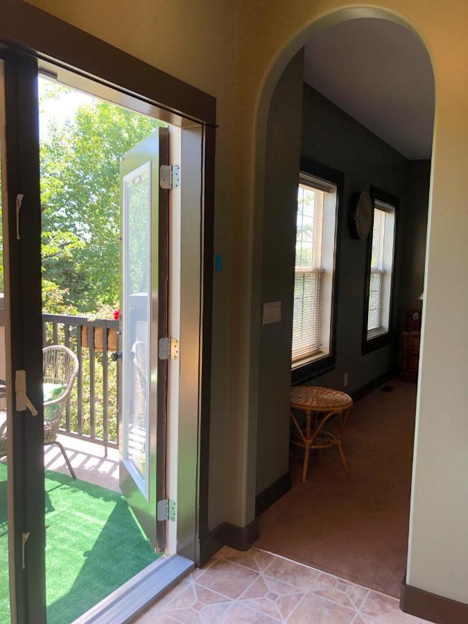 Wolf Creek Bed And Breakfast Ponoka Exterior photo