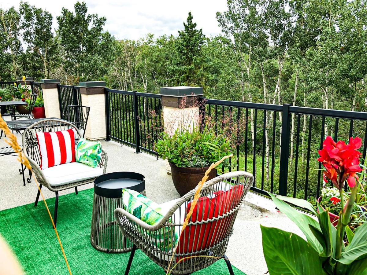 Wolf Creek Bed And Breakfast Ponoka Exterior photo